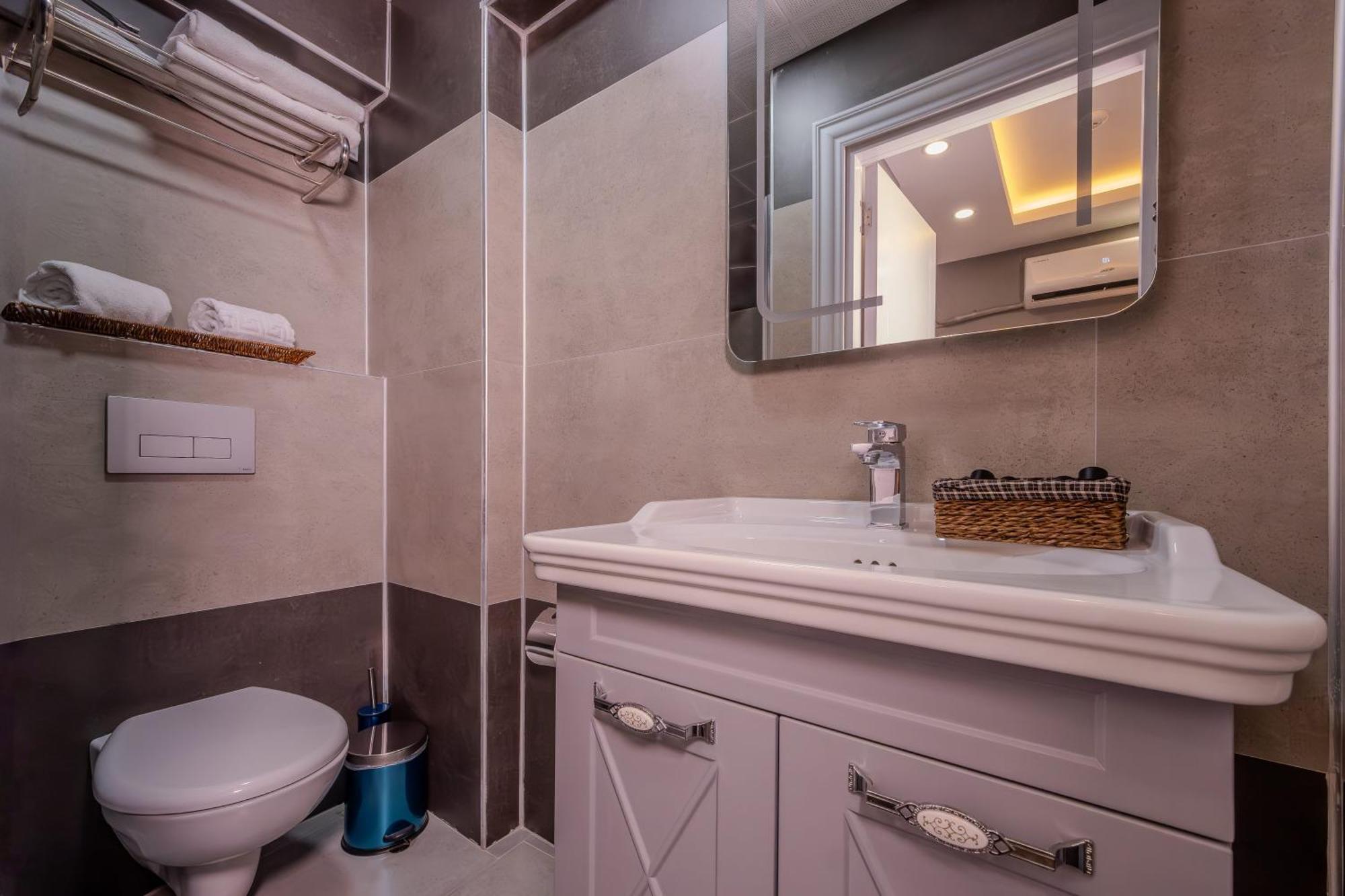 Classio Hotel Kadikoey Istanboel Buitenkant foto